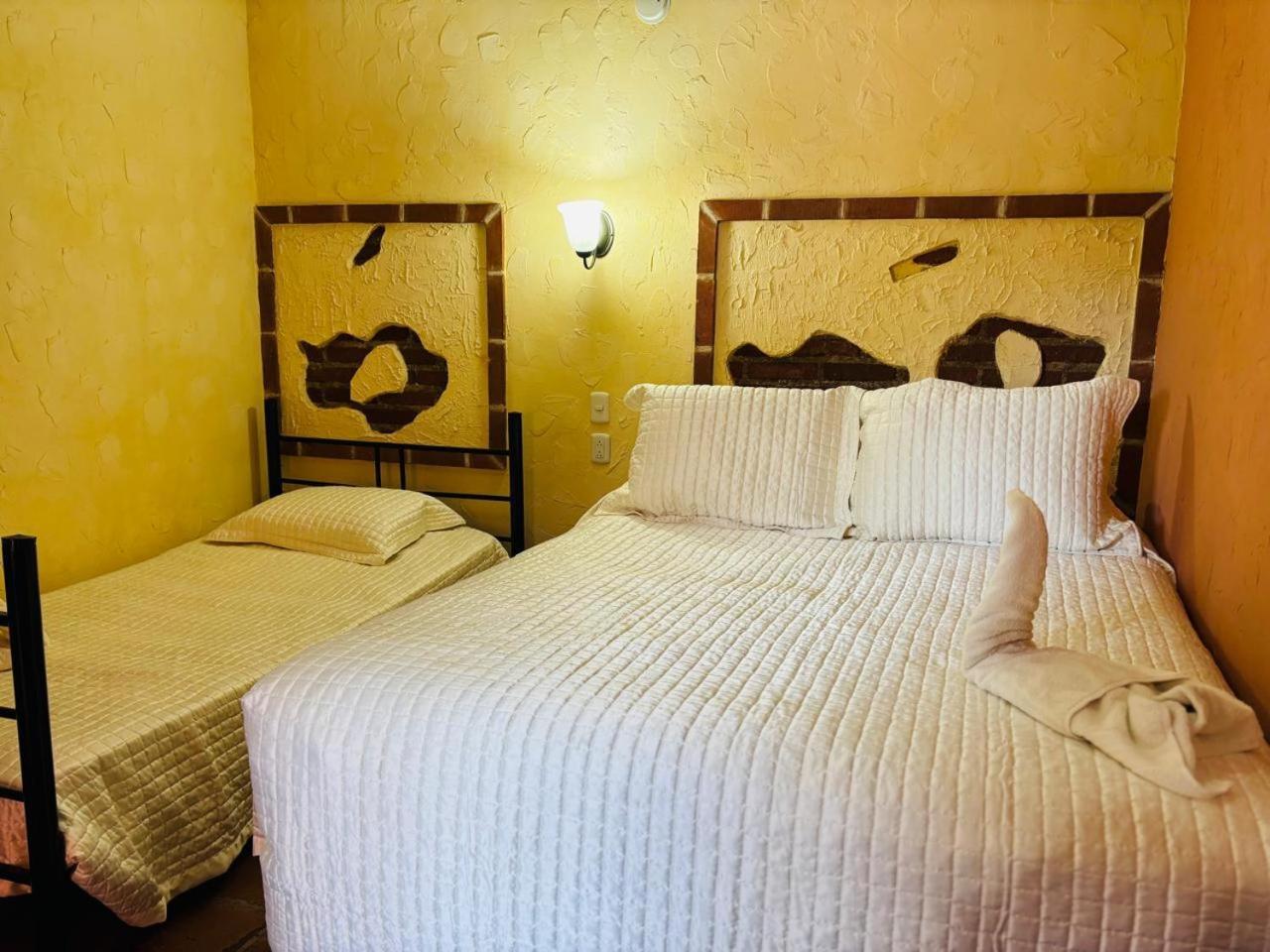 Hotel Chilero Y Cafe 危地马拉安地瓜 外观 照片